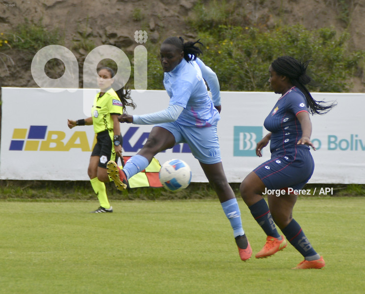 FBL SUPERLIGA FEMENINA MACARA VS NACIONAL