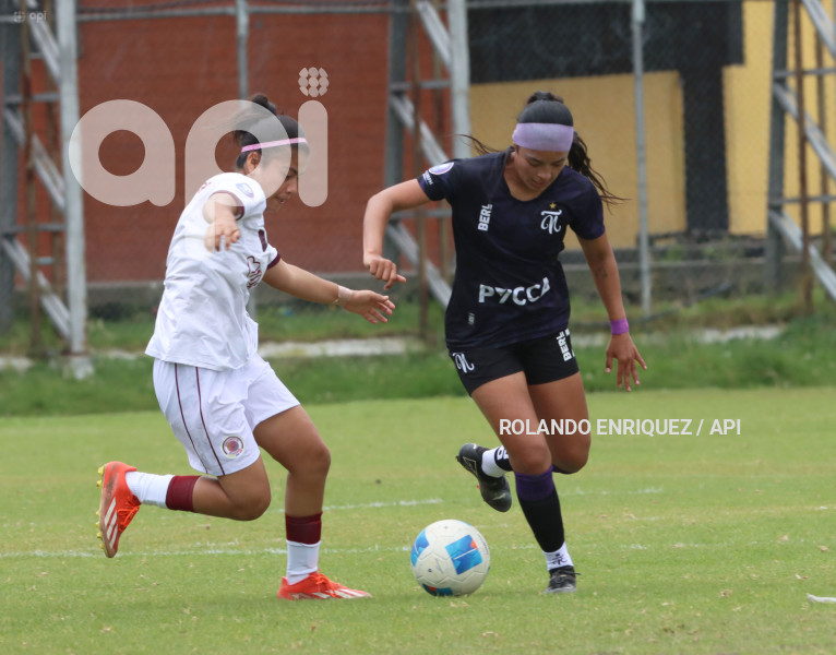 FBL SUPERLIGA FEMENINA VINO TINTO VS NANAS