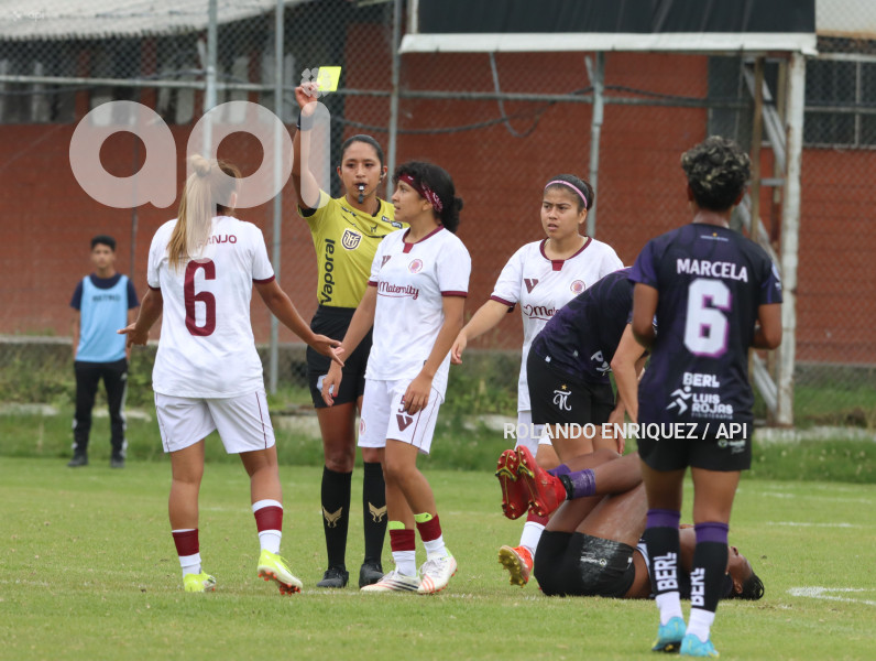 FBL SUPERLIGA FEMENINA VINO TINTO VS NANAS