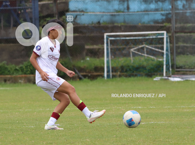 FBL SUPERLIGA FEMENINA VINO TINTO VS NANAS