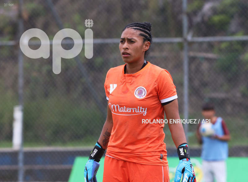 FBL SUPERLIGA FEMENINA VINO TINTO VS NANAS