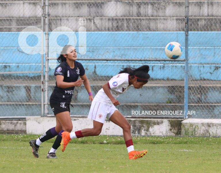 FBL SUPERLIGA FEMENINA VINO TINTO VS NANAS