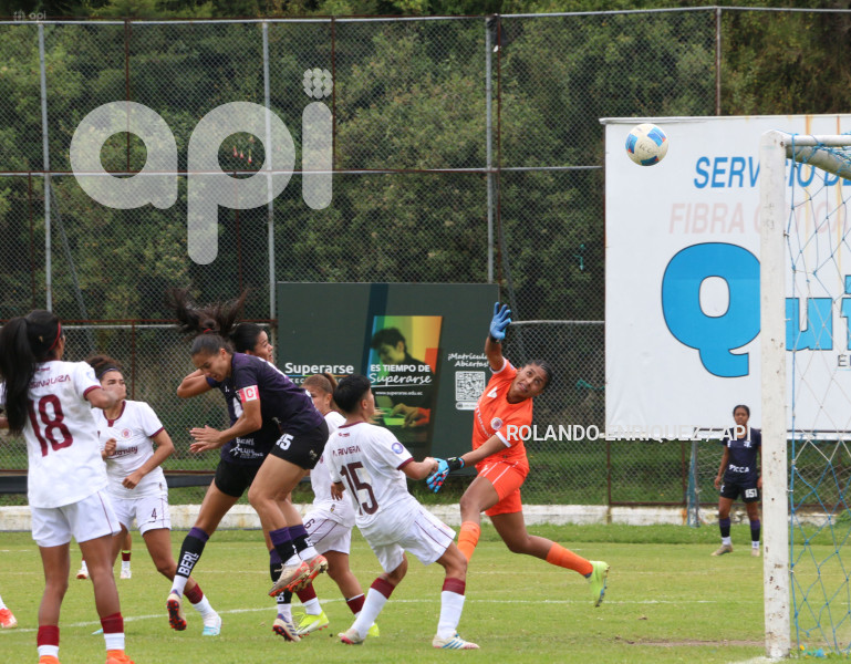 FBL SUPERLIGA FEMENINA VINO TINTO VS NANAS