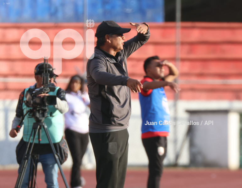 FBL-SUPERLIGA-DEPORTIVO IBARRA-LEONES DEL NORTE