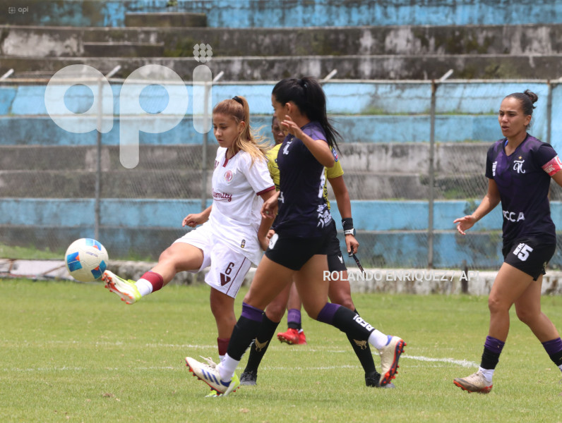 FBL SUPERLIGA FEMENINA VINO TINTO VS NANAS