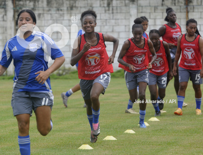 FBL-SUPERLIGAFEMENINA-EMELEC-ÑAÑAS