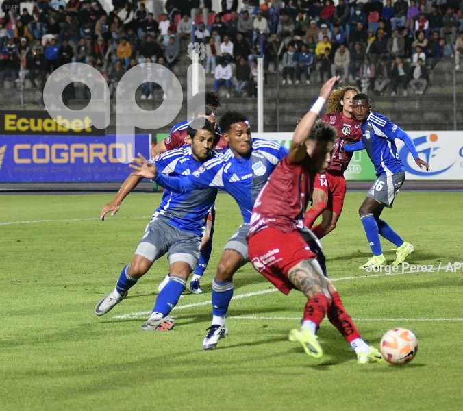 FBL LIGAPRO MUSHUC RUNA EMELEC