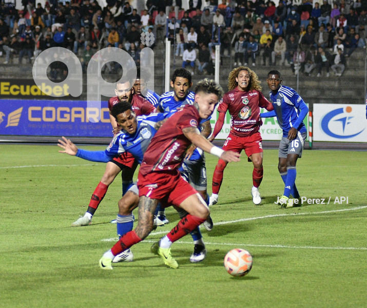 FBL LIGAPRO MUSHUC RUNA EMELEC