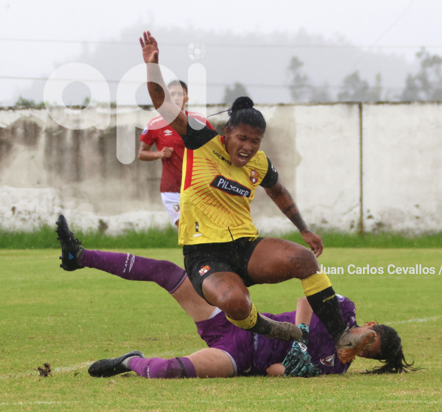 FBL-SUPERLIGA-LEONES DEL NORTE-BARCELONA