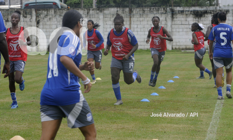FBL-SUPERLIGAFEMENINA-EMELEC-ÑAÑAS