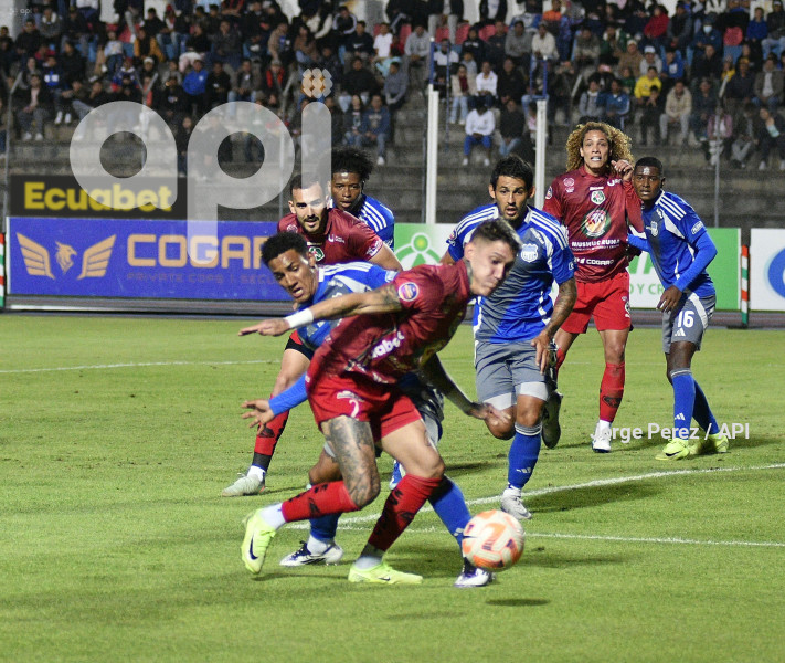 FBL LIGAPRO MUSHUC RUNA EMELEC