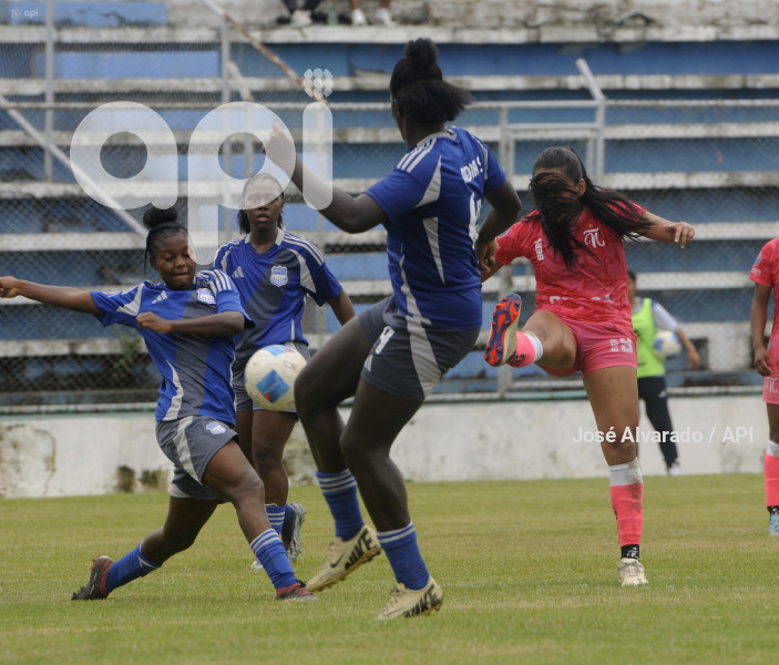 FBL-SUPERLIGAFEMENINA-EMELEC-ÑAÑAS