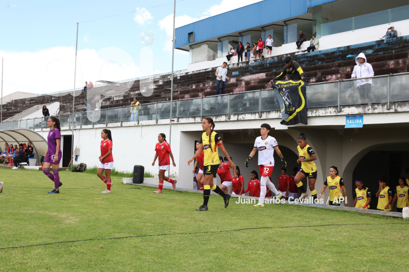 FBL-SUPERLIGA-LEONES DEL NORTE-BARCELONA