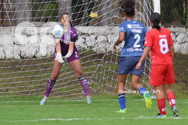 FBL-SUPERLIGA-FEMENINA-ECUABET-NACIONAL-CATOLICA