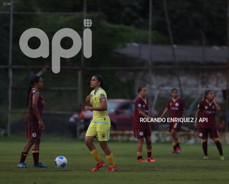 FBL SUPERLIGA FEMENINA ESPUCE VS VINO TINTO
