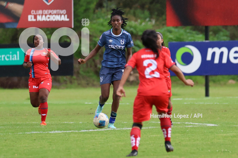 FBL-SUPERLIGA-FEMENINA-ECUABET-NACIONAL-CATOLICA