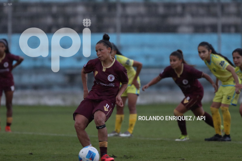 FBL SUPERLIGA FEMENINA ESPUCE VS VINO TINTO