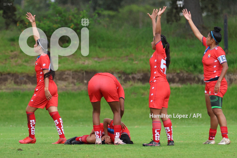 FBL-SUPERLIGA-FEMENINA-ECUABET-NACIONAL-CATOLICA