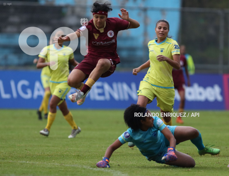 FBL SUPERLIGA FEMENINA ESPUCE VS VINO TINTO