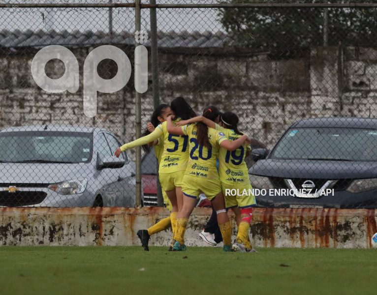 FBL SUPERLIGA FEMENINA ESPUCE VS VINO TINTO