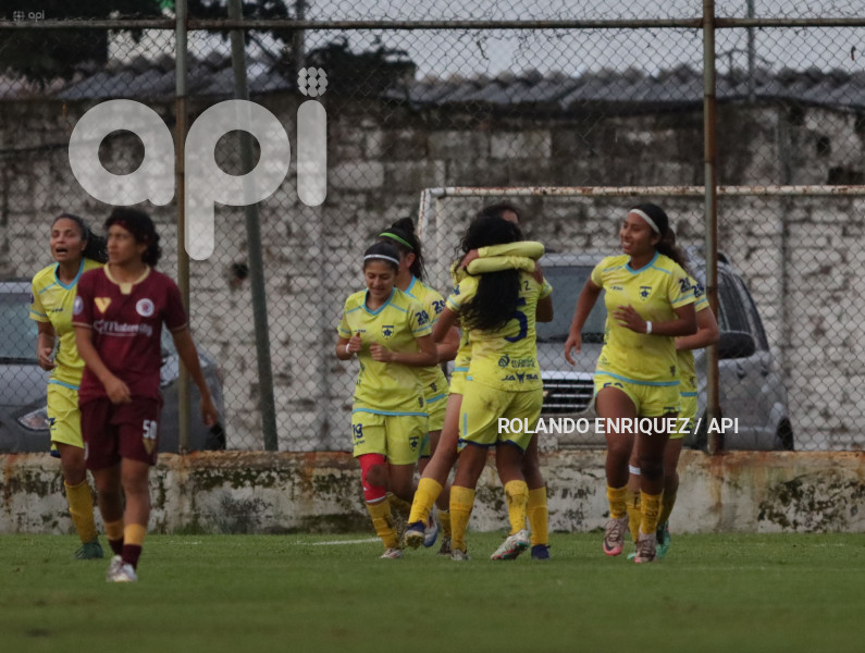 FBL SUPERLIGA FEMENINA ESPUCE VS VINO TINTO