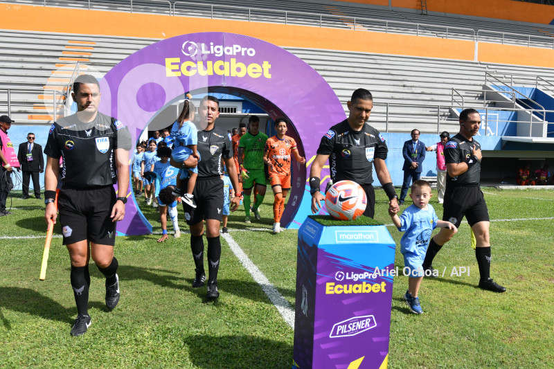 FBL-LIGAPRO-MANTA-LIBERTAD