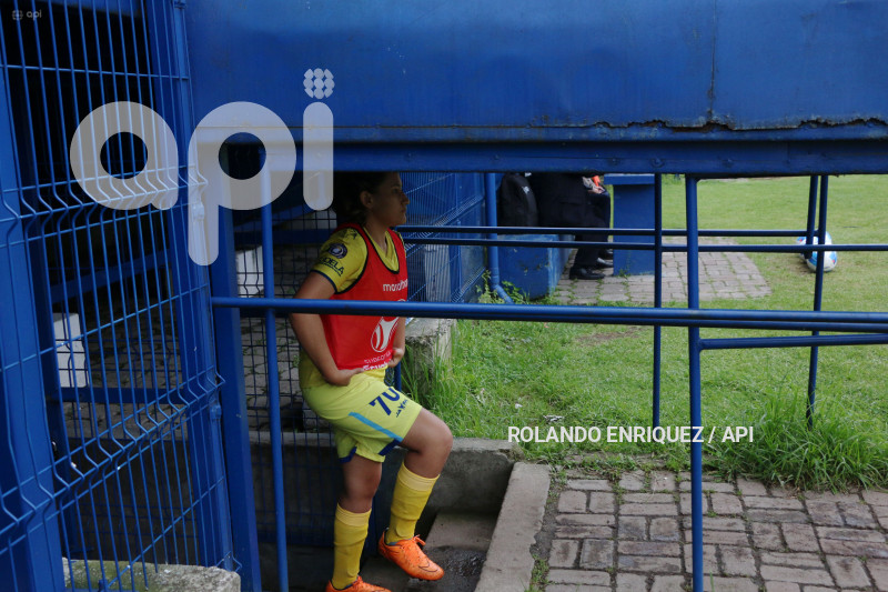 FBL SUPERLIGA FEMENINA ESPUCE VS VINO TINTO