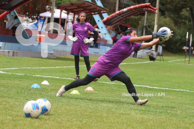 FBL-SUPERLIGA-FEMENINA-ECUABET-NACIONAL-CATOLICA