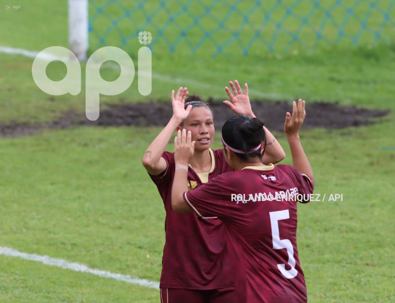 FBL SUPERLIGA FEMENINA ESPUCE VS VINO TINTO