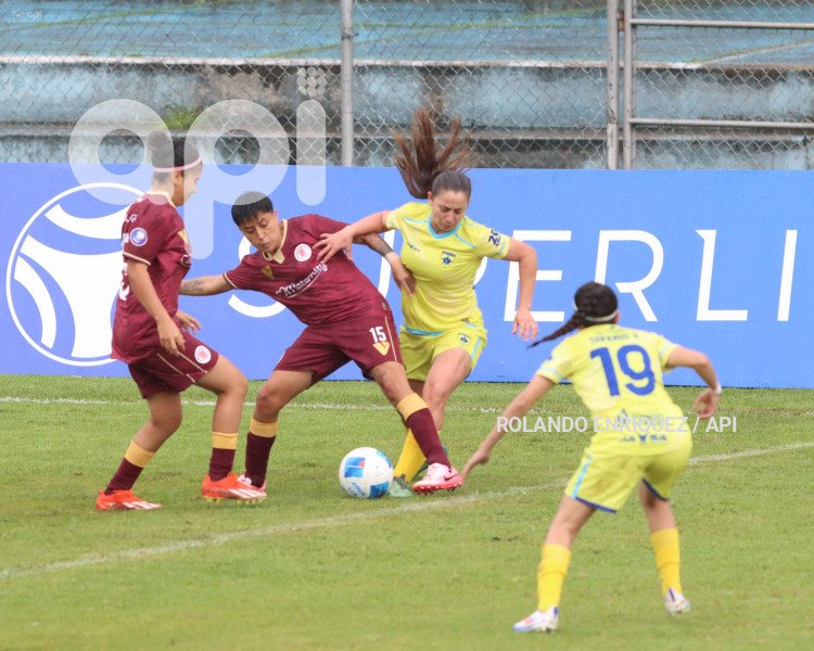 FBL SUPERLIGA FEMENINA ESPUCE VS VINO TINTO