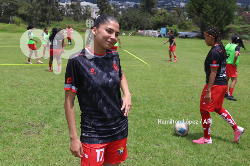 FBL-SUPERLIGA-FEMENINA-ECUABET-NACIONAL-CATOLICA