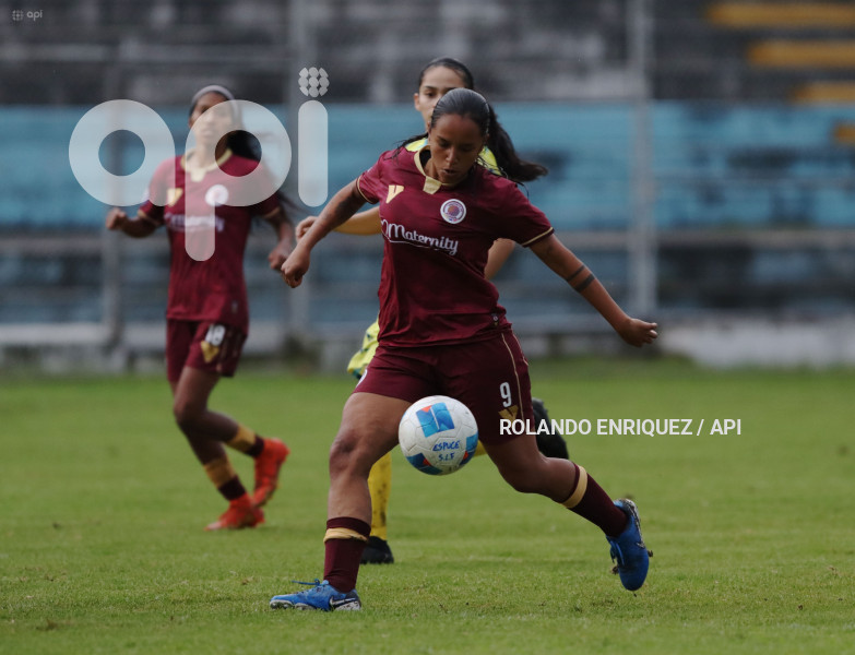 FBL SUPERLIGA FEMENINA ESPUCE VS VINO TINTO