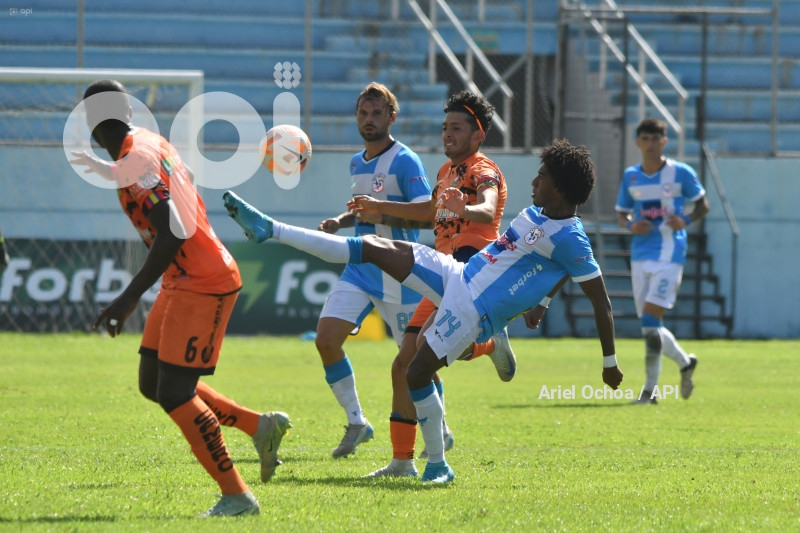 FBL-LIGAPRO-MANTA-LIBERTAD