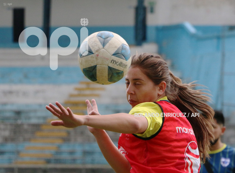 FBL SUPERLIGA FEMENINA ESPUCE VS VINO TINTO