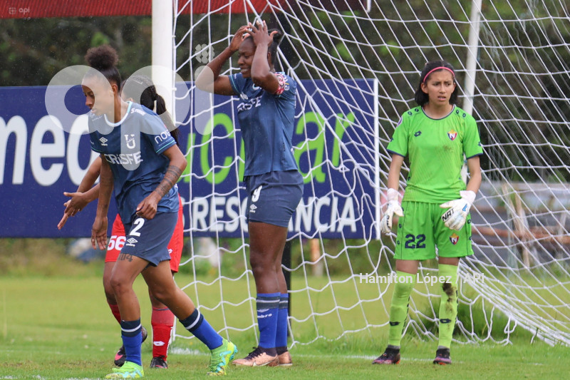 FBL-SUPERLIGA-FEMENINA-ECUABET-NACIONAL-CATOLICA