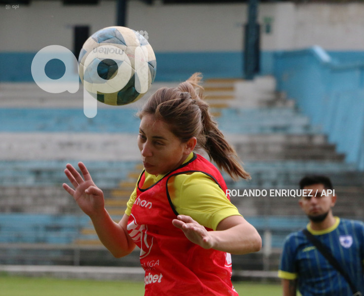 FBL SUPERLIGA FEMENINA ESPUCE VS VINO TINTO