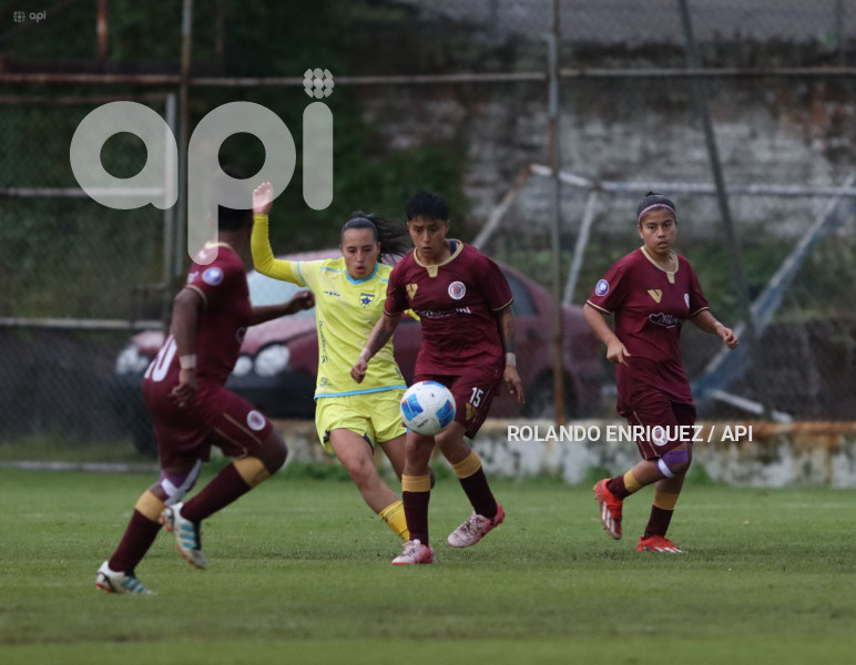 FBL SUPERLIGA FEMENINA ESPUCE VS VINO TINTO