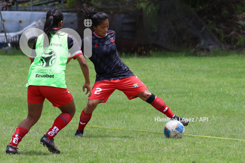 FBL-SUPERLIGA-FEMENINA-ECUABET-NACIONAL-CATOLICA