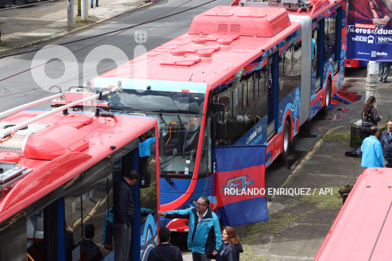 INAUGURACION  NUEVO TROLEBUS