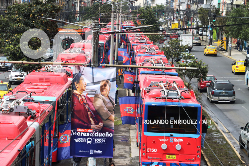 INAUGURACION  NUEVO TROLEBUS