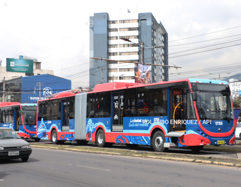 INAUGURACION  NUEVO TROLEBUS