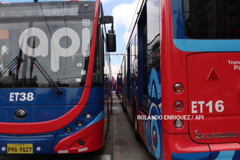 INAUGURACION  NUEVO TROLEBUS