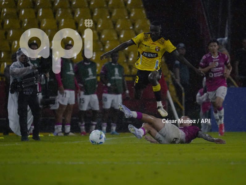 FBL-LIBERTADORES-BARCELONA-INDEPENDIENTE