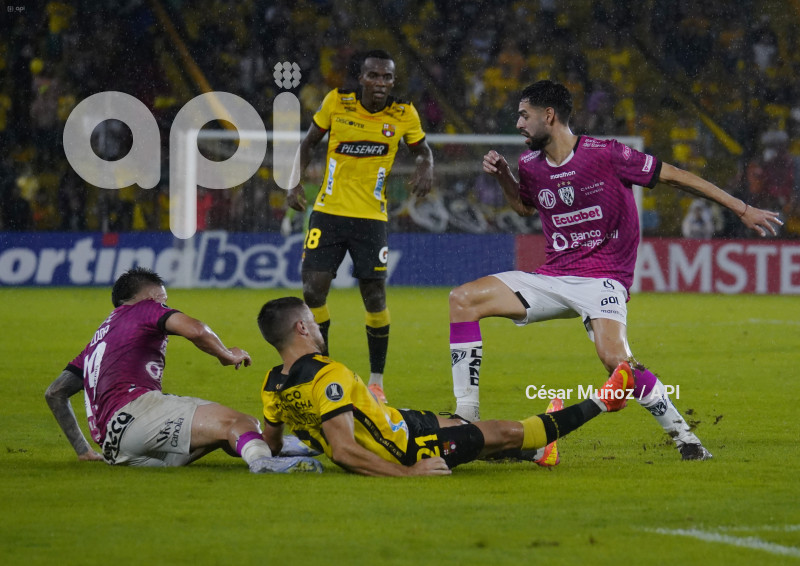 FBL-LIBERTADORES-BARCELONA-INDEPENDIENTE
