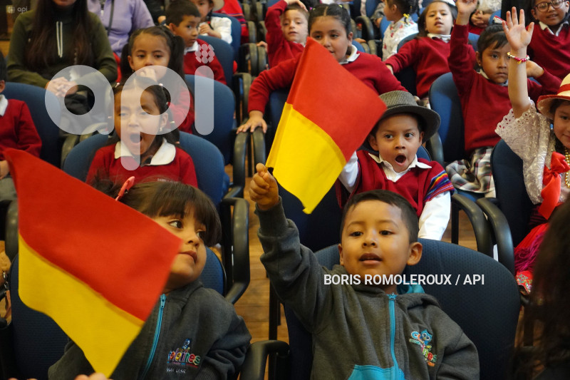 CUENCA-LANZAMIENTO-MORLAQUITOS-SALUDA A CUENCA