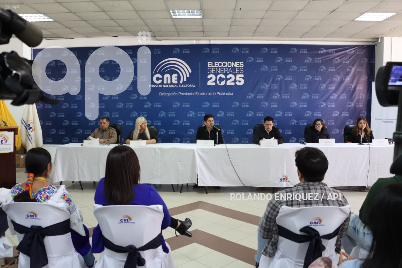 LUIS MOLINA DE RC PROCLAMADO ASAMBLEISTA PICHINCHA
