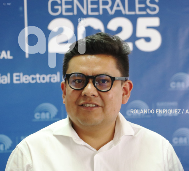 LUIS MOLINA DE RC PROCLAMADO ASAMBLEISTA PICHINCHA