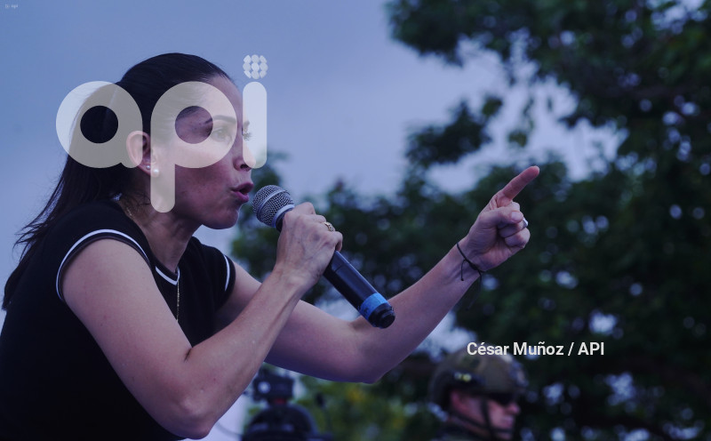 GYE-MITIN LUISA GONZALEZ
