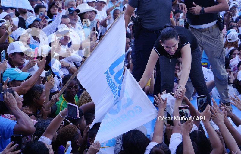GYE-MITIN LUISA GONZALEZ