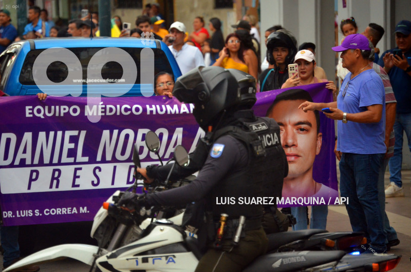 NOBOA CIERRE CAMPANA MACHALA